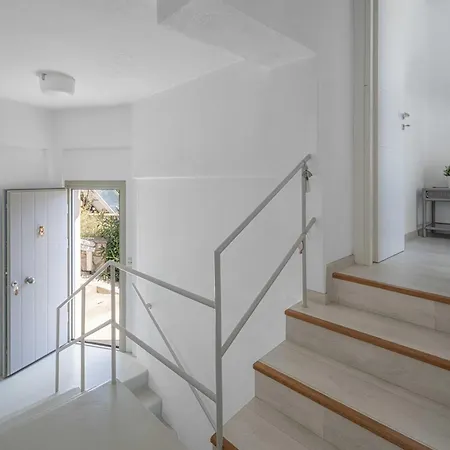 Ferienhaus 2 *